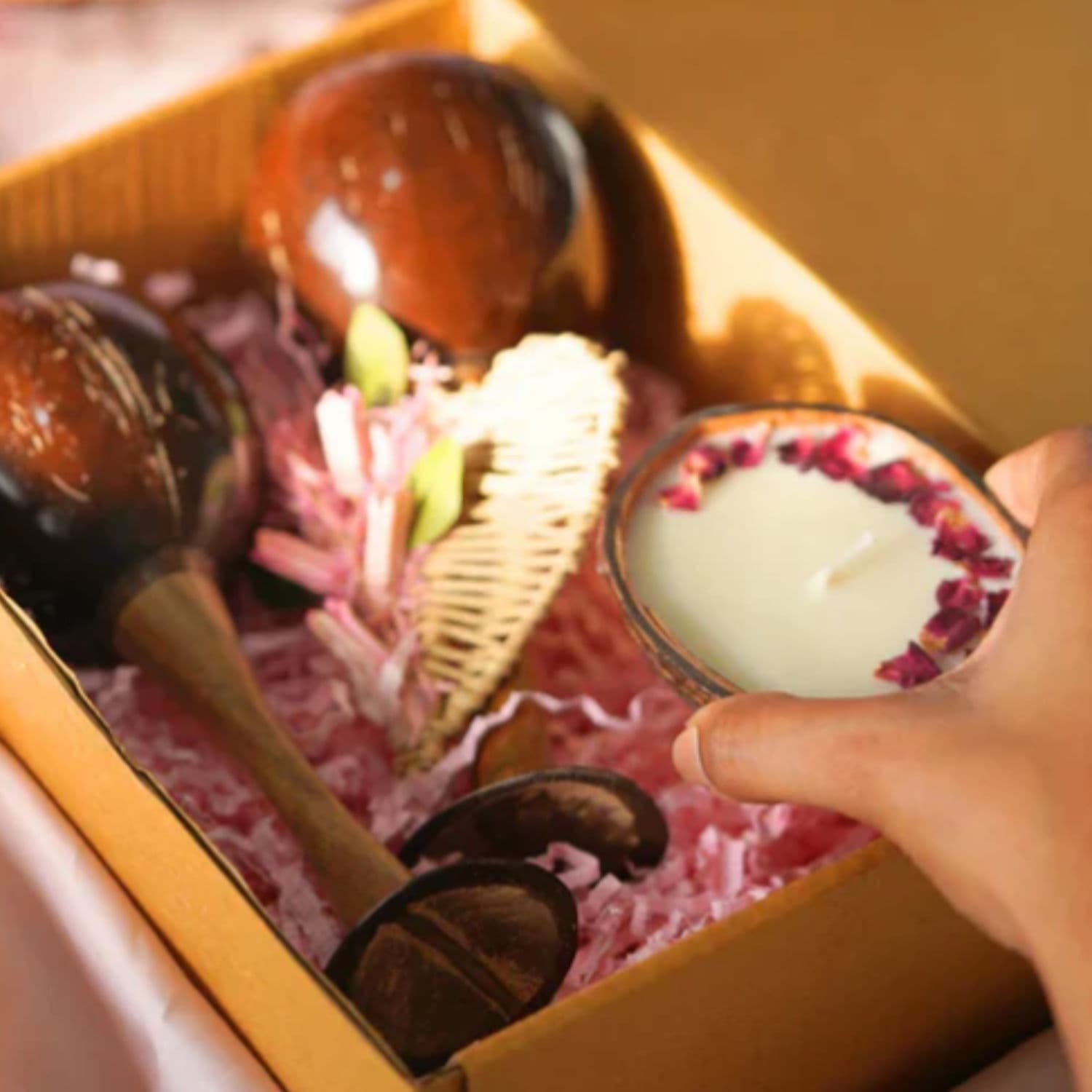 Love Gift Hamper alternate image